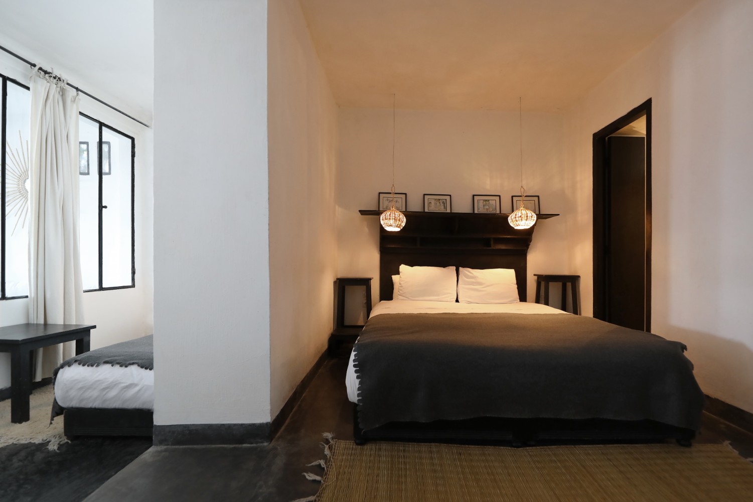 La Suite Salon sous son toit vitré, au-dessus du salon et de la lagune